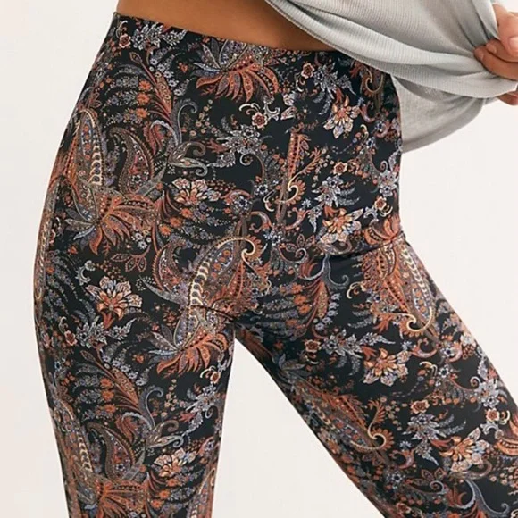 Free People Kitty Flare Pants Small - Picture 2 of 2